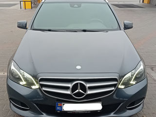 Mercedes E-Class foto 2