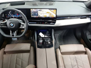 BMW 5 Series foto 7