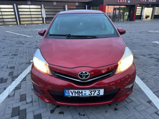 Toyota Yaris foto 2