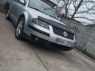 Volkswagen Passat foto 2