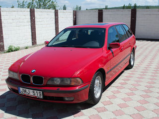 BMW 5 Series foto 5