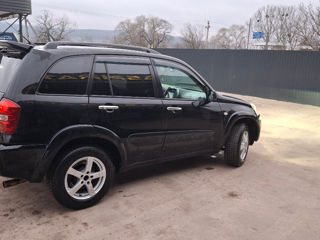 Toyota Rav 4 foto 4