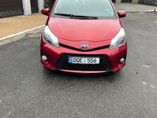 Toyota Yaris foto 2