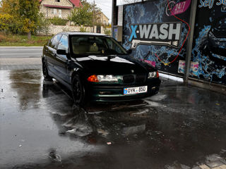 BMW 3 Series foto 5