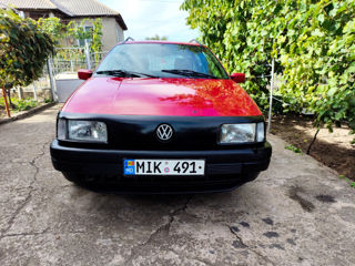 Volkswagen Passat foto 3