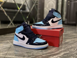 Nike Air Jordan 1 Retro High Glossy Blue/Black Women's foto 5