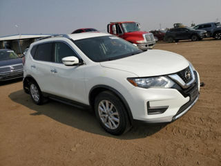 Nissan Rogue foto 3