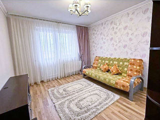 Apartament cu 2 camere, 76 m², Botanica, Chișinău foto 4