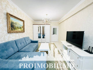 Apartament cu 2 camere, 70 m², Centru, Chișinău foto 2