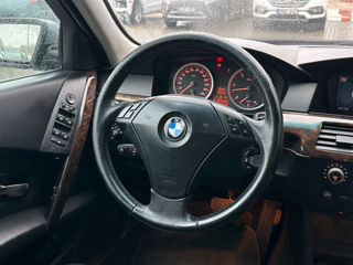 BMW 5 Series foto 12