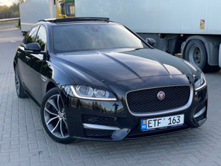 Jaguar XF foto 10