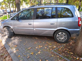 Opel Zafira foto 4