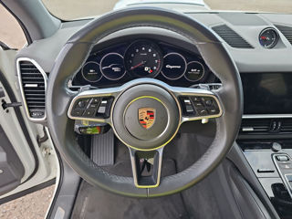 Porsche Cayenne foto 8