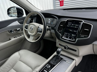 Volvo XC90 foto 8