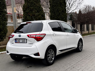 Toyota Yaris foto 2