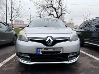 Renault Grand Scenic foto 2