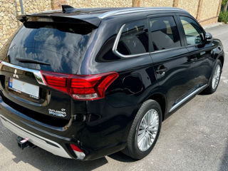 Mitsubishi Outlander foto 4