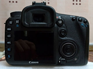 Canon 7D Shutter count 17105/Revuenon 35mm f/2.8/Tokina 35-70mm f/3.5 foto 2