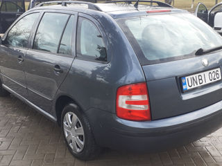 Skoda Fabia foto 5