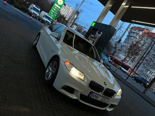 BMW 5 Series foto 2