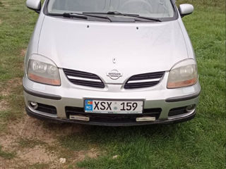 Nissan Almera Tino foto 5