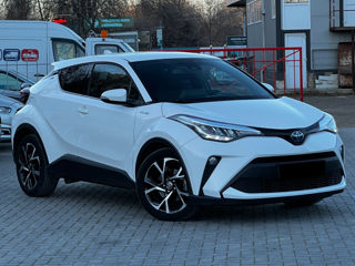 Toyota C-HR foto 4