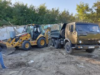 Servicii  bobcat + kamaz + buldoexcavator, demolare si evacuare. foto 7