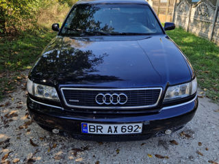 Audi A8 foto 2