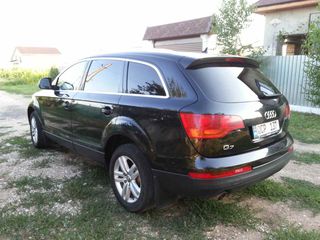 Audi Q7 foto 9