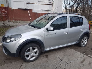 Dacia Sandero foto 1