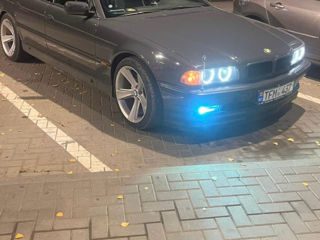 BMW 7 Series foto 7