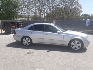 Piese auto disponibile pentru Mercedes/ dezmembrare / usi kapot lobovaya datcik foto 6