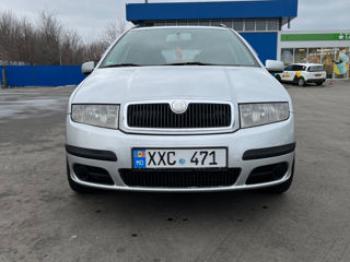 Skoda Fabia foto 2