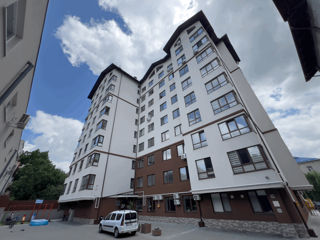 3-х комнатная квартира, 97 м², Центр, Яловены