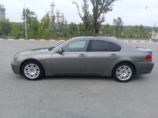 BMW 7 Series foto 2