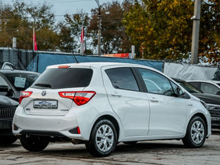 Toyota Yaris foto 2