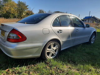 Mercedes E-Class foto 4