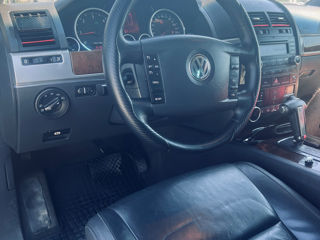 Volkswagen Touareg foto 3