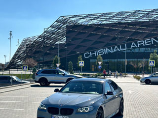 BMW 5 Series foto 3