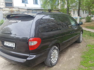 Chrysler Grand Voyager foto 4