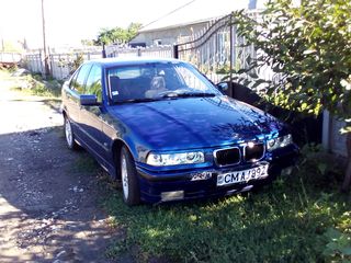 BMW 3 Series foto 2