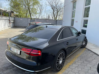 Audi A8 foto 2