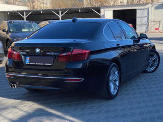 BMW 5 Series foto 3