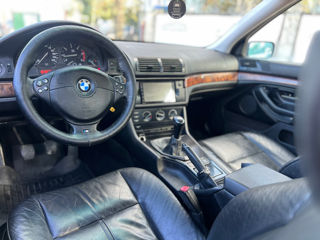 BMW 5 Series foto 11