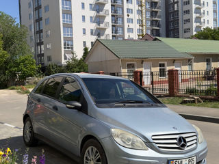 Mercedes B-Class foto 9