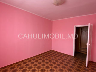 Apartament cu 2 camere, 65 m², Periferie, Cahul foto 3