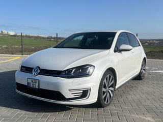 Volkswagen Golf foto 0