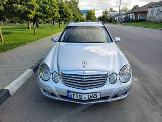 Mercedes E-Class foto 1