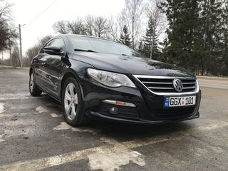 Volkswagen Passat CC foto 1