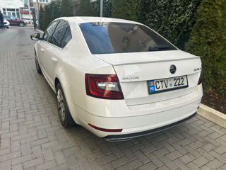 Skoda Octavia foto 2